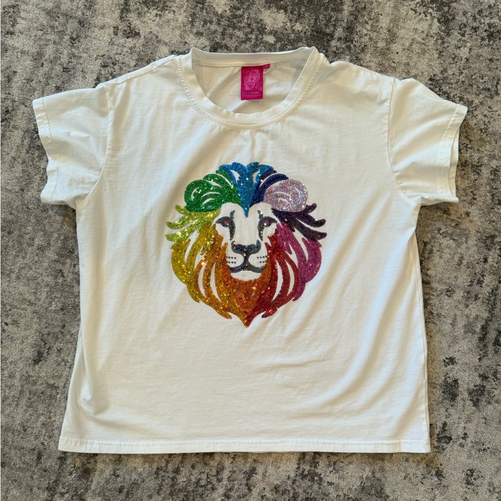 QUEEN OF SPARKLES White Tee with Rainbow Lion